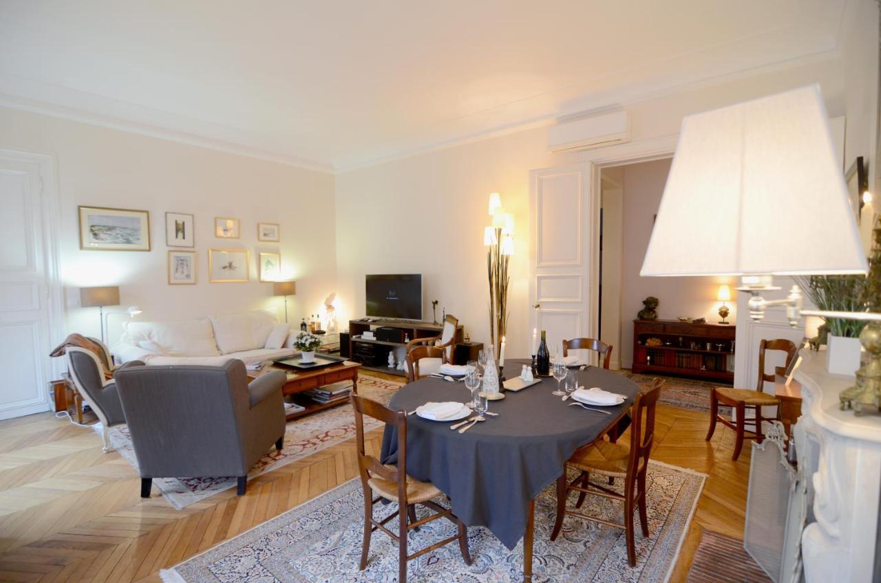 Champs Elysees Париж Екстер'єр фото