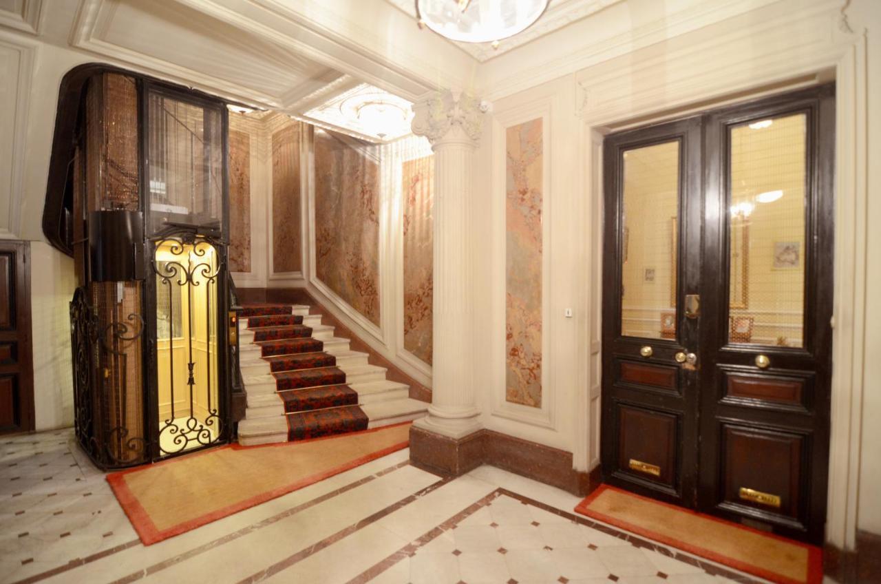 Champs Elysees Париж Екстер'єр фото